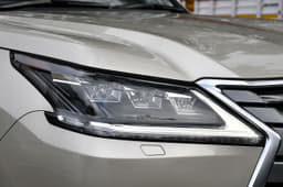 2017 Lexus LX450d image gallery