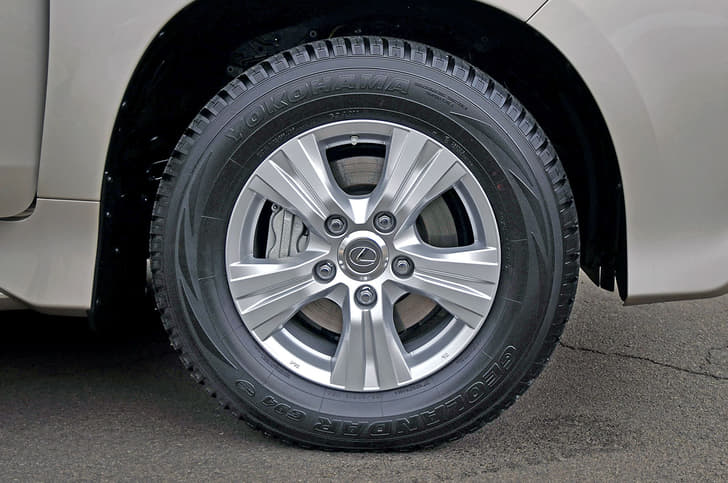 2017 Lexus LX450d image gallery