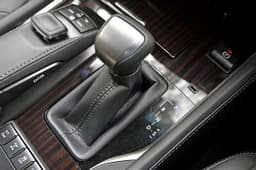 2017 Lexus LX450d image gallery