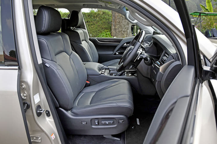 2017 Lexus LX450d image gallery