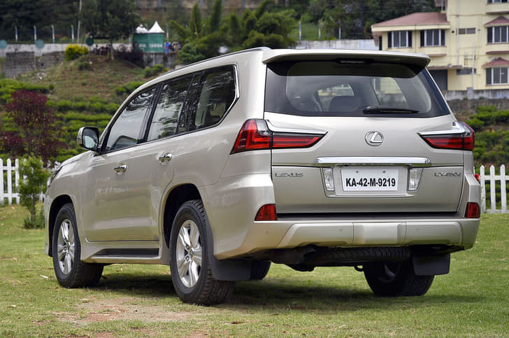 2017 Lexus LX450d image gallery