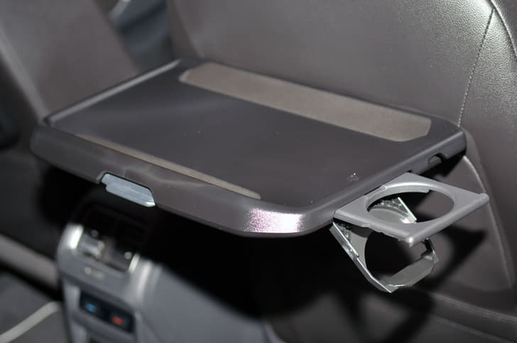 2017 Volkswagen Tiguan image gallery