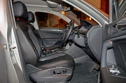 2017 Volkswagen Tiguan image gallery