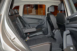 2017 Volkswagen Tiguan image gallery