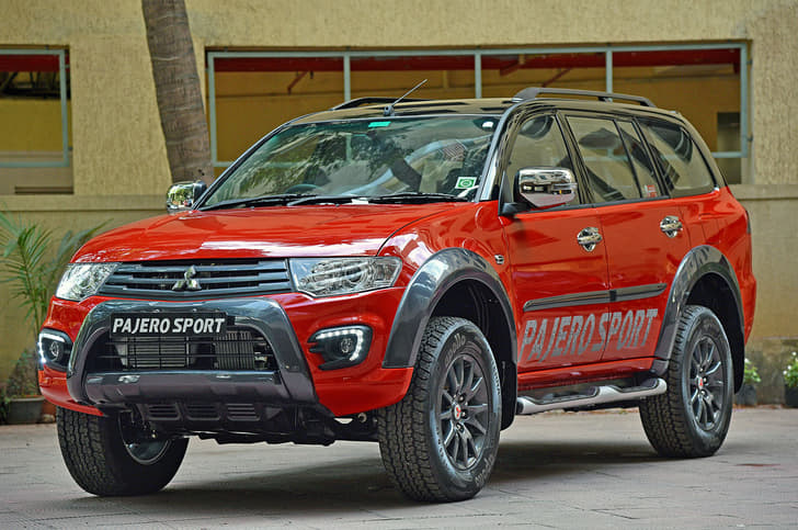 2017 Mitsubishi Pajero Sport Select Plus image gallery