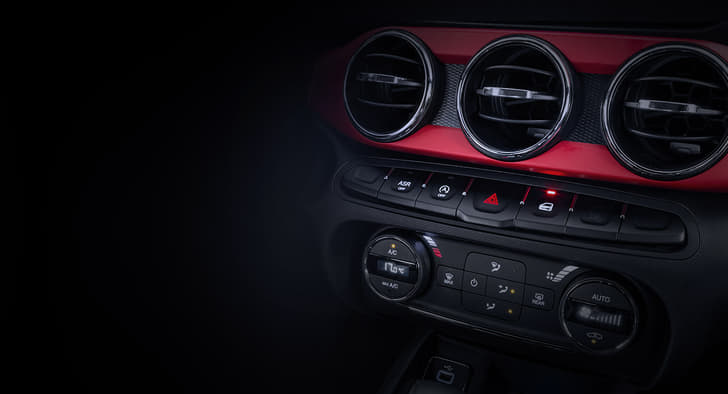 2017 Fiat Argo image gallery