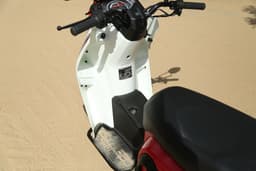 2017 Honda Cliq scooter image gallery