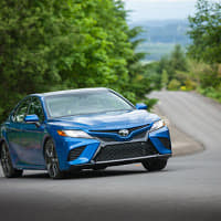 2017 Toyota Camry image gallery