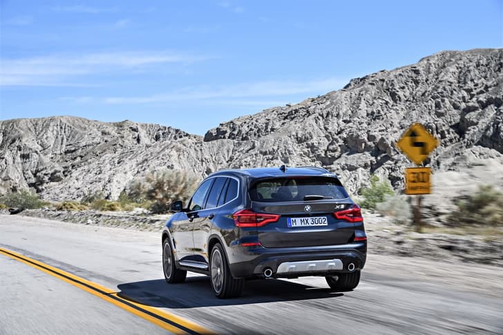 2018 BMW X3 image gallery