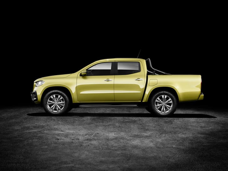 2018 Mercedes X-Class pickup image gallery