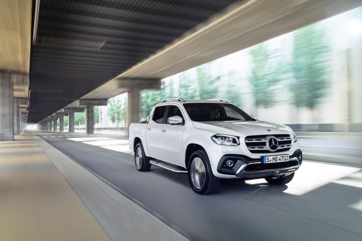 2018 Mercedes X-Class pickup image gallery