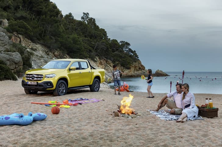 2018 Mercedes X-Class pickup image gallery