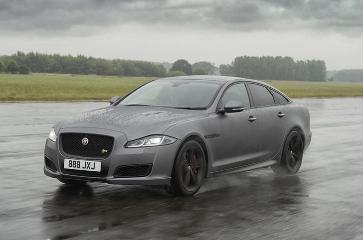 2018 Jaguar XJR575 image gallery