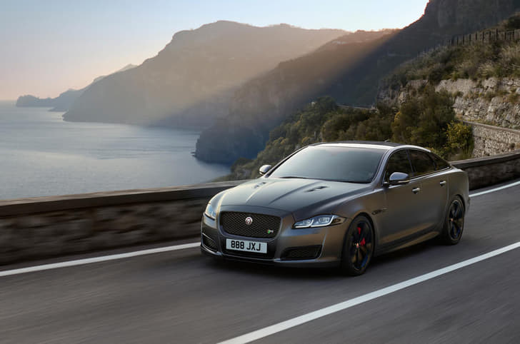 2018 Jaguar XJR575 image gallery