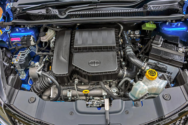 Open Bonnet Engine Shot Image - 10823