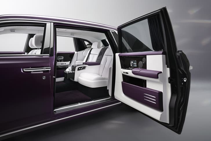 2018 Rolls-Royce Phantom image gallery
