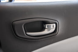 2017 Jeep Compass image gallery