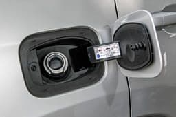 2017 Jeep Compass image gallery