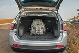 2017 Jeep Compass image gallery