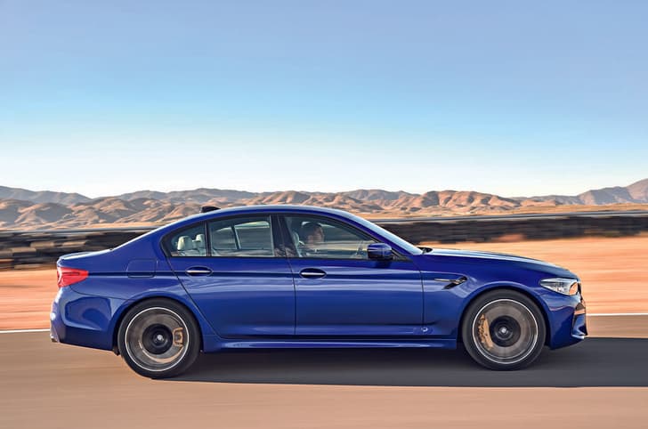 New 2018 BMW M5 image gallery