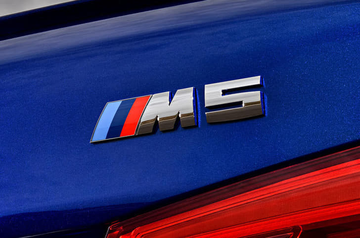 New 2018 BMW M5 image gallery
