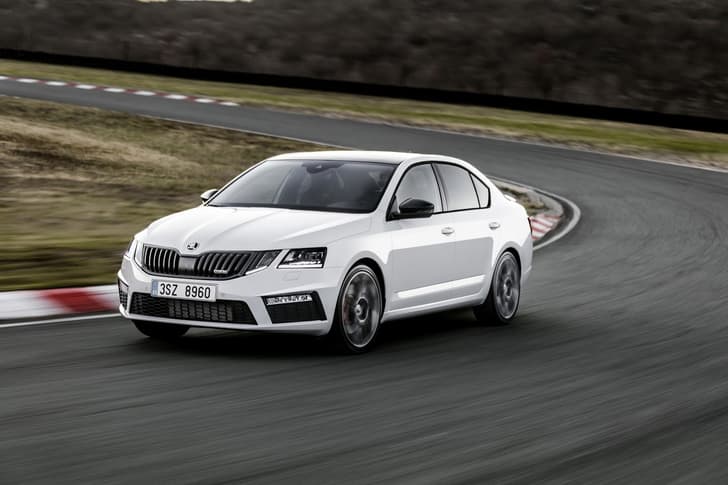 2017 Skoda Octavia RS image gallery