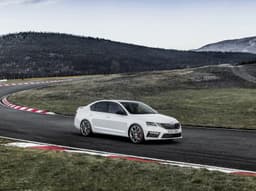 2017 Skoda Octavia RS image gallery