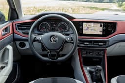 2018 Volkswagen Polo image gallery