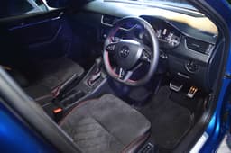 2017 Skoda Octavia RS image gallery