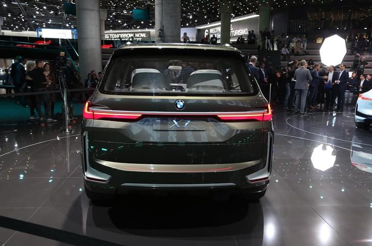 Bmw X7 Rear View
