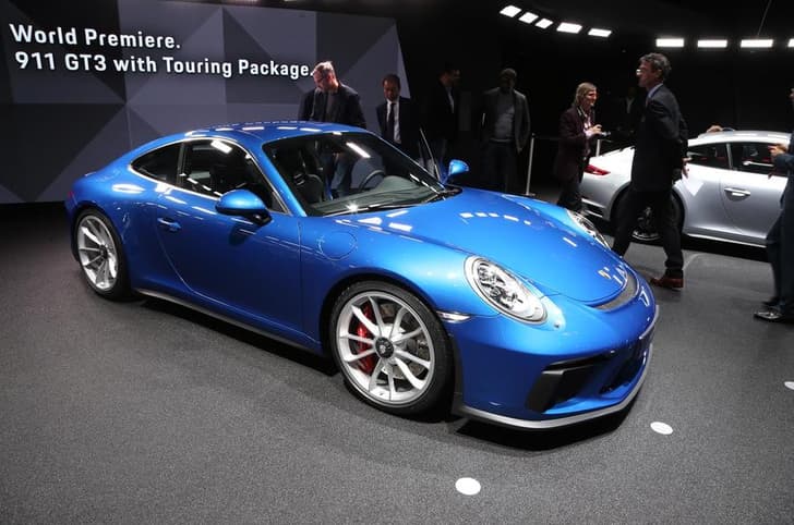 Porsche 911 GT3 Touring Package.