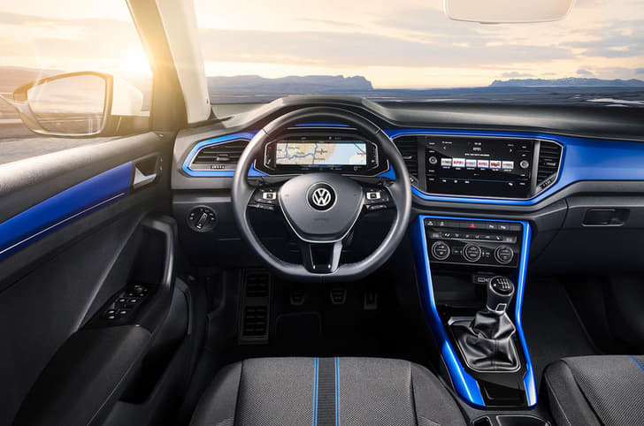 2018 Volkswagen T-Roc image gallery