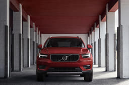 2017 Volvo XC40 image gallery