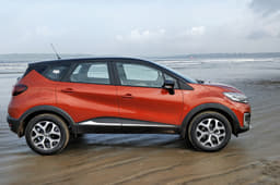 2017 Renault Captur image gallery