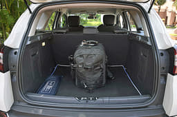 2017 Renault Captur image gallery