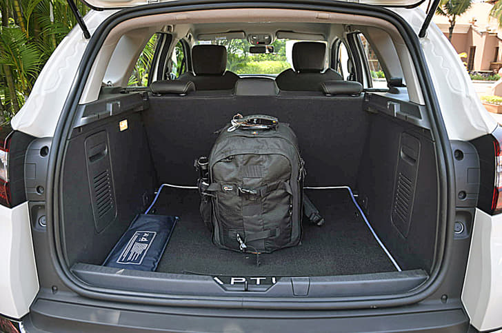 2017 Renault Captur image gallery