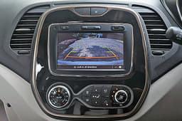 2017 Renault Captur image gallery