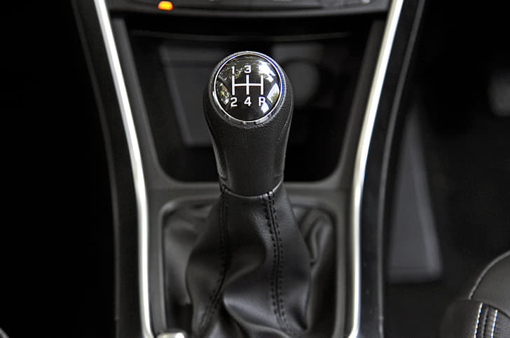 2017 Maruti S-Cross facelift image gallery