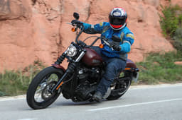 2018 Harley-Davidson Street Bob image gallery