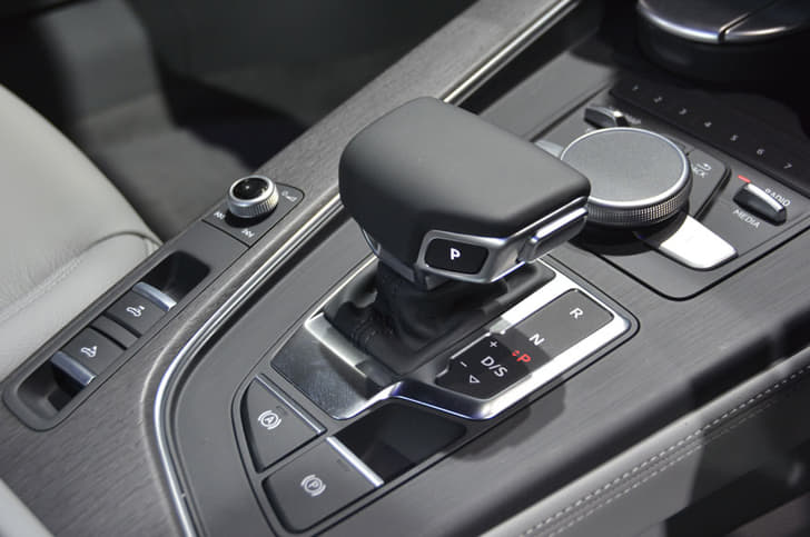 2017 Audi A5 Cabriolet image gallery