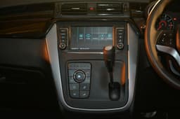 2018 Mahindra KUV100 NXT facelift image gallery