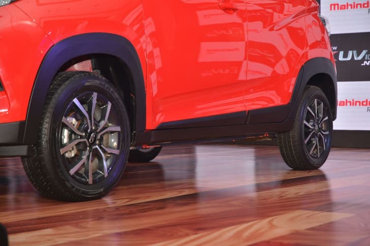 2018 Mahindra KUV100 NXT facelift image gallery