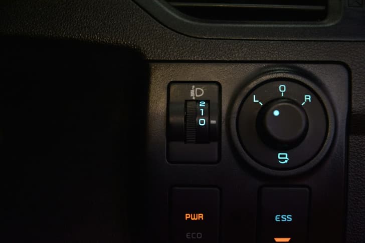 2018 Mahindra KUV100 NXT facelift image gallery