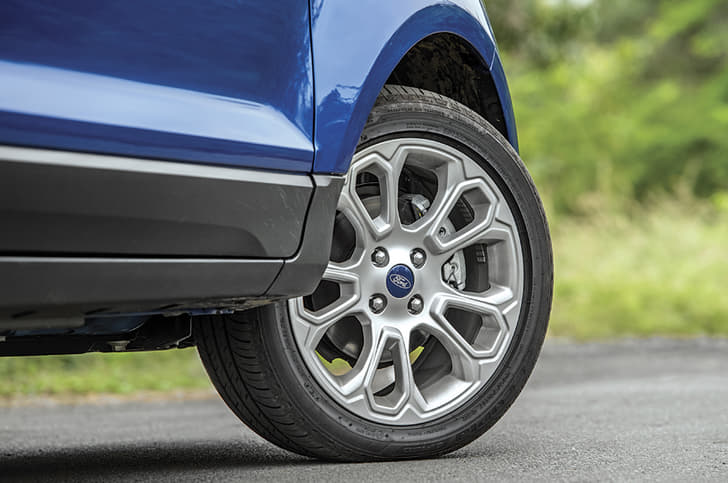 New 17in alloys give it a great stance.