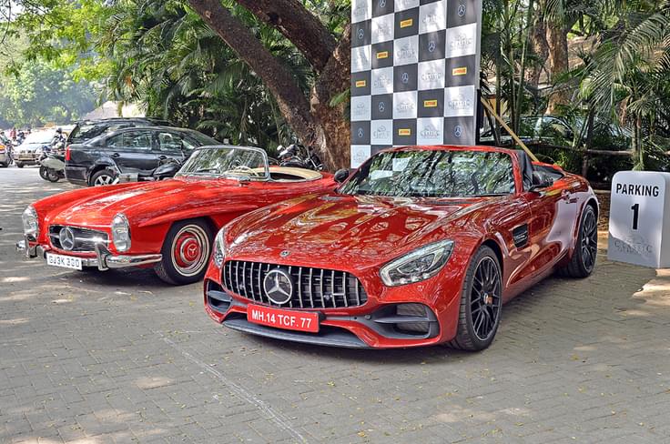 The 300SL with the AMG GT before the rally began. The 300SL with the AMG GT before the rally began.