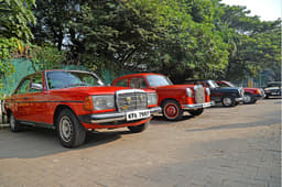 Pontons and W123s strike a pose after the rally.
