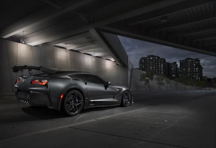 New Chevrolet Corvette ZR1 image gallery