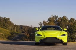 2018 Aston Martin Vantage image gallery