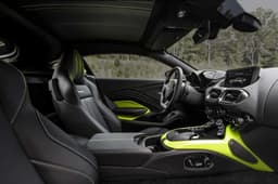 2018 Aston Martin Vantage image gallery