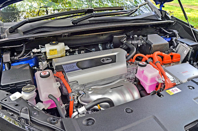 Open Bonnet Engine Shot Image - 12620